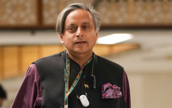 Kerala Cong Leaders Challenge Tharoor Over CM Survey
